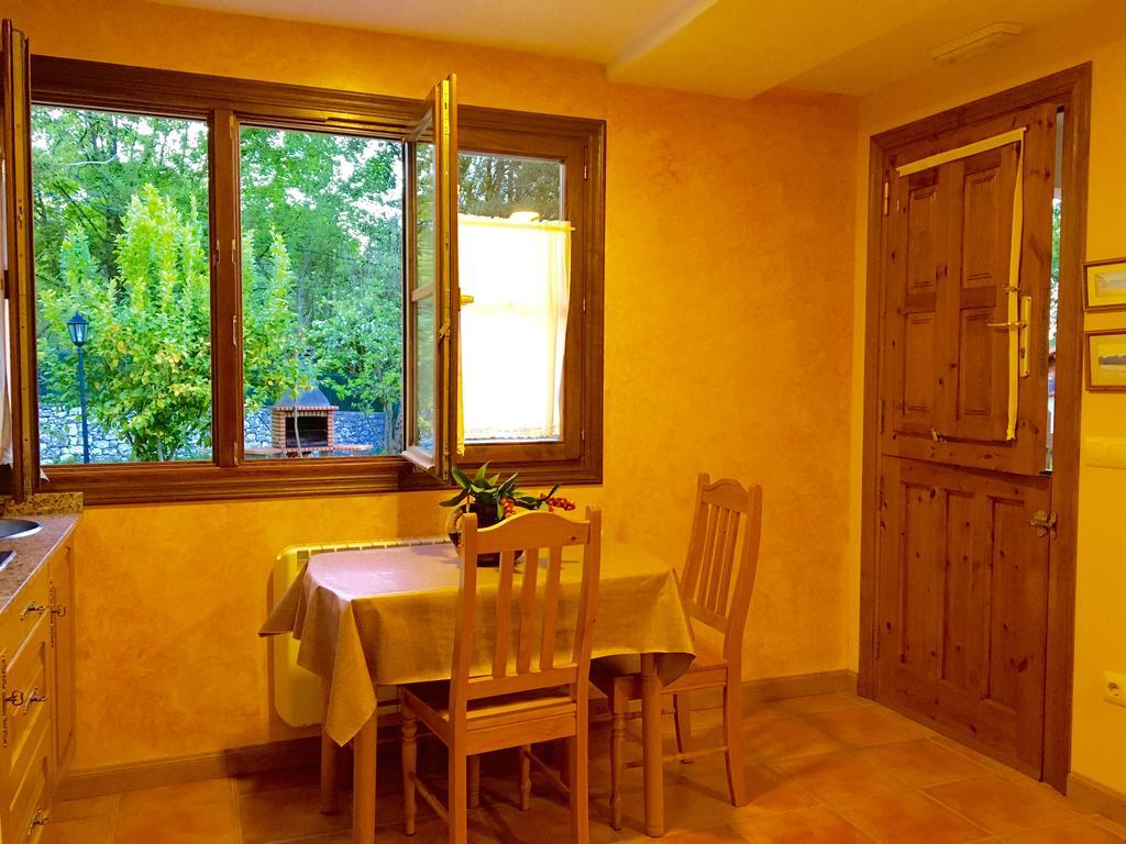 Apartamentos El Pradon De Santa Marina Parres de Llanes Exteriör bild