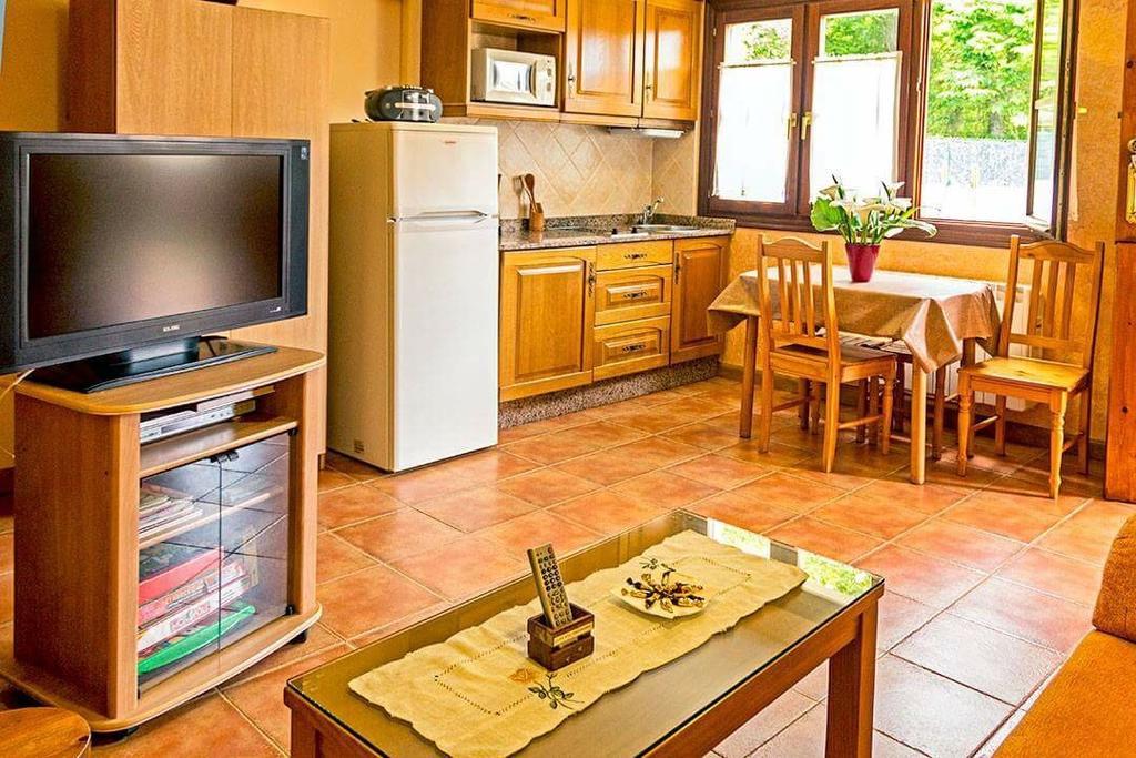 Apartamentos El Pradon De Santa Marina Parres de Llanes Exteriör bild