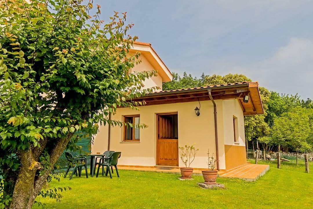 Apartamentos El Pradon De Santa Marina Parres de Llanes Exteriör bild